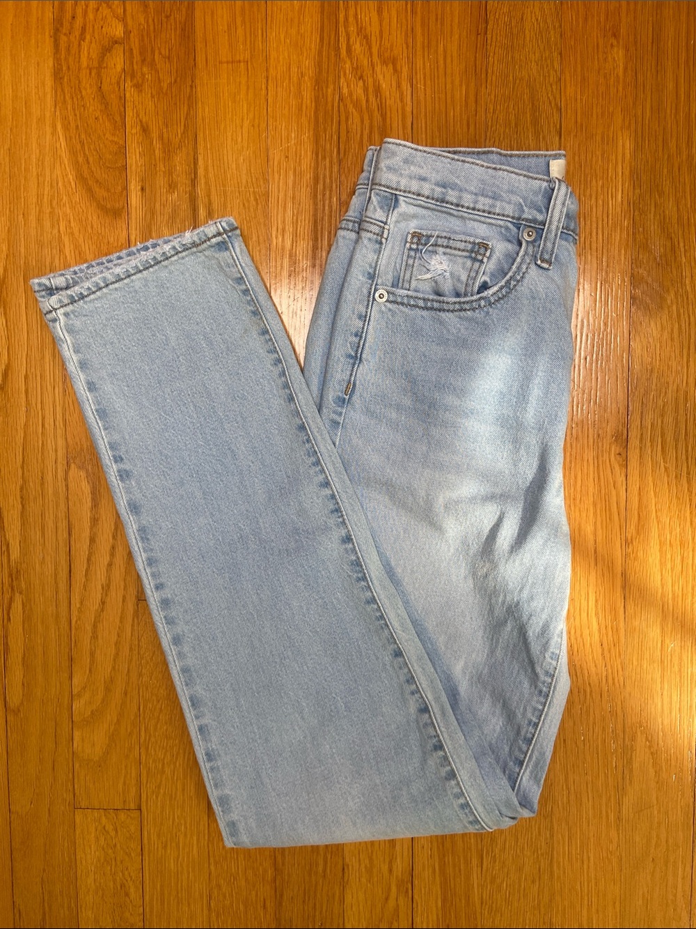 Universal Thread Pale Blue High-Rise Straight Leg Jeans